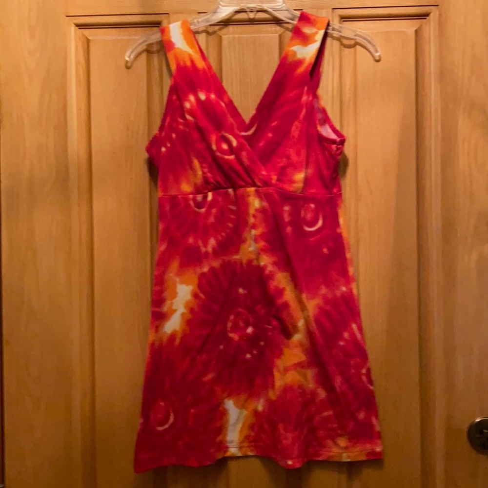 Cute criss cross design top